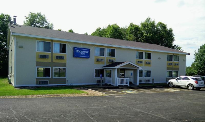 Super 8 By Wyndham Chisago City Exterior photo